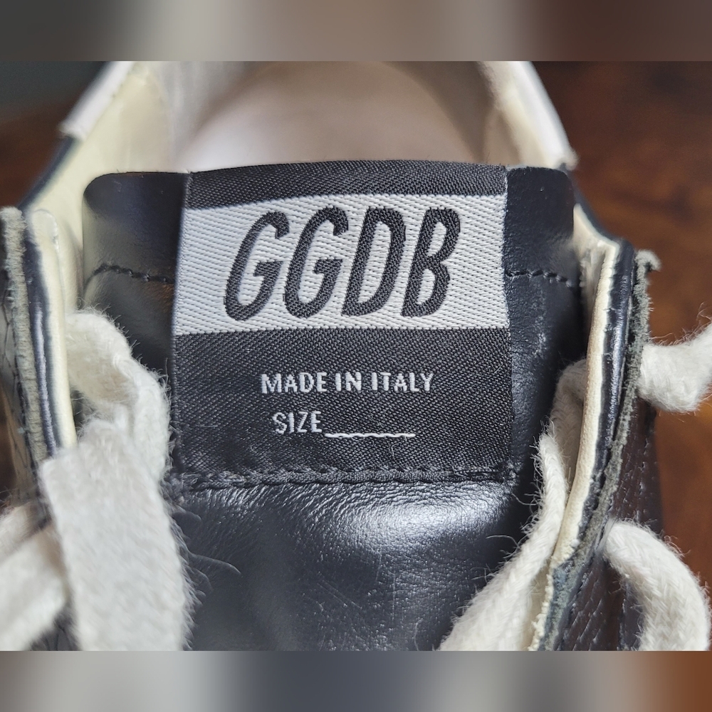 Golden Goose Black Leather Sneaker/ Snakeskin Leather Accents / Neon Edged Star. - Picture 13 of 16